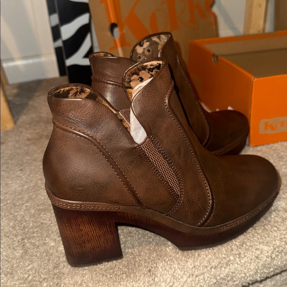 Korks Booties – Size 10 – Stylish & Comfortable